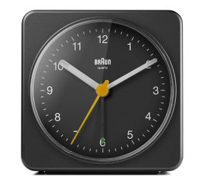 Elegant vekkeklokke i svart med lydløs sekundviser, selvlysende visere og lys - Braun Alarm Clock BC03B